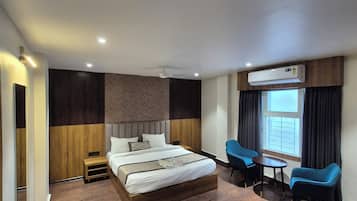 Espacio para trabajar con laptop y wifi gratis