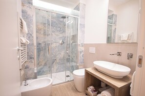 Triple Room | Bathroom - Roxy luxury house Rome (Rome)