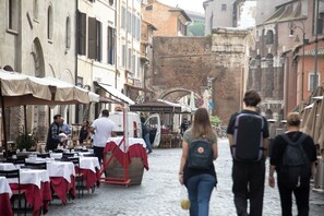 Outdoor dining - Roxy luxury house Rome (Rome)