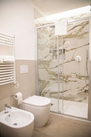 Imagen sin descripción, 3 de 28, botón