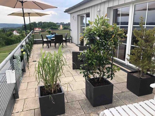 Apartment "Romantic Suite with Whirlpool", Lake View, Private Terrace & Wi-Fi