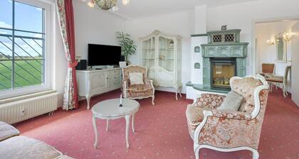 Apartment "Romantic Suite with Whirlpool", Lake View, Private Terrace & Wi-Fi