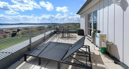 Apartment „Romantik-Suite mit Whirlpool“, Seeblick, privater Terrasse & WLAN