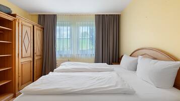 1 chambre, fer et planche Ă repasser, Wi-Fi, draps fournis
