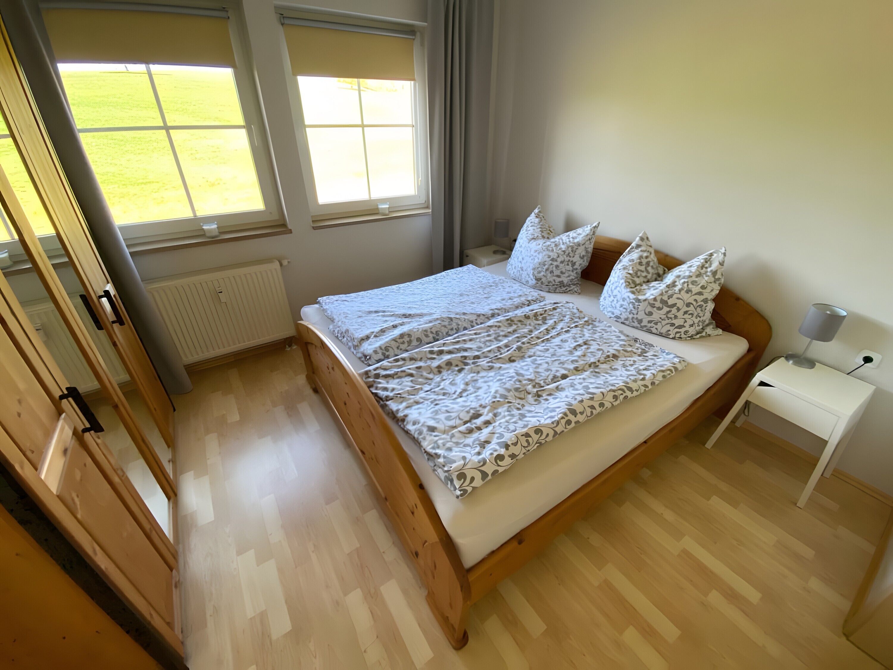 Bügeleisen/Bügelbrett, WLAN, Bettwäsche