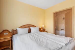 1 chambre, fer et planche à repasser, Wi-Fi, literie fournie