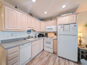 Fridge, microwave, dishwasher, coffee/tea maker - 1 BR Direct Oceanfront Condo| Myrtle Beach Resort B0204 (Myrtle Beach)