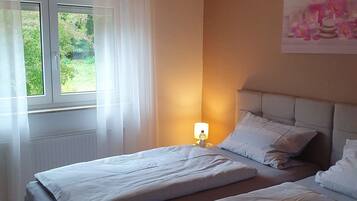 Strygejern/strygebræt, gratis Wi-Fi, sengetøj