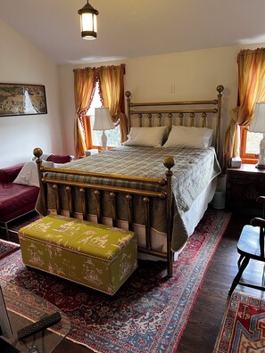 Bloc d'apartaments, 2 dormitoris, aire condicionat, vistes al pati | Cortines opaques, planxa i posts de planxar i wifi gratuïta 