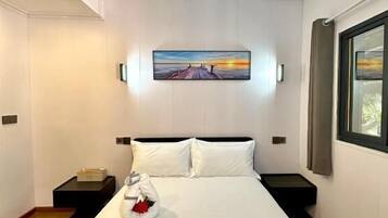 Minibar, in-room safe, individually furnished, desk