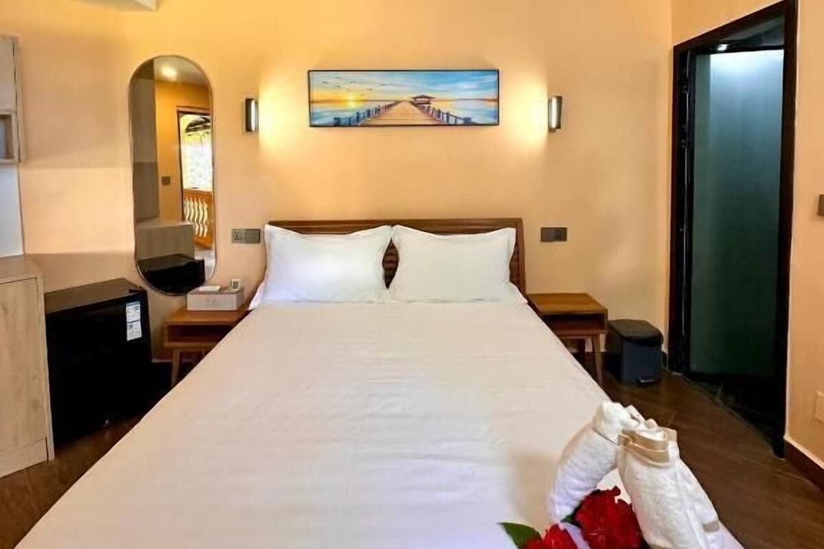 Comfort-Doppelzimmer, eingeschränkter Meerblick | Zimmersafe, kostenloses WLAN