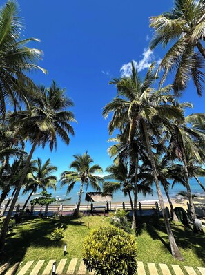 Habitación doble clásica, 1 cama Queen size, para no fumadores, aire acondicionado | Vista a la playa o el mar