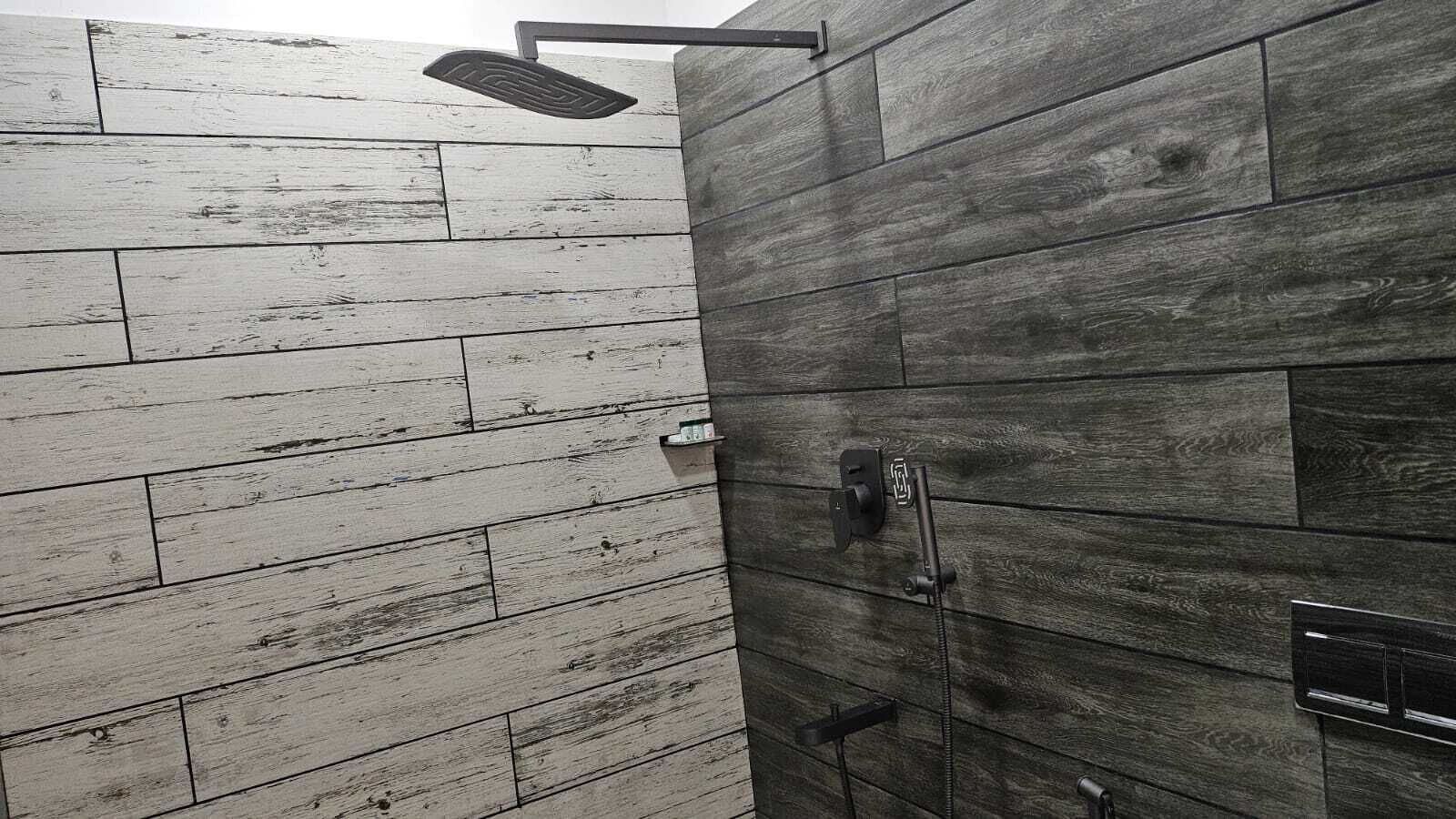 Suihku, poreamme, hiustenkuivaaja, bidee