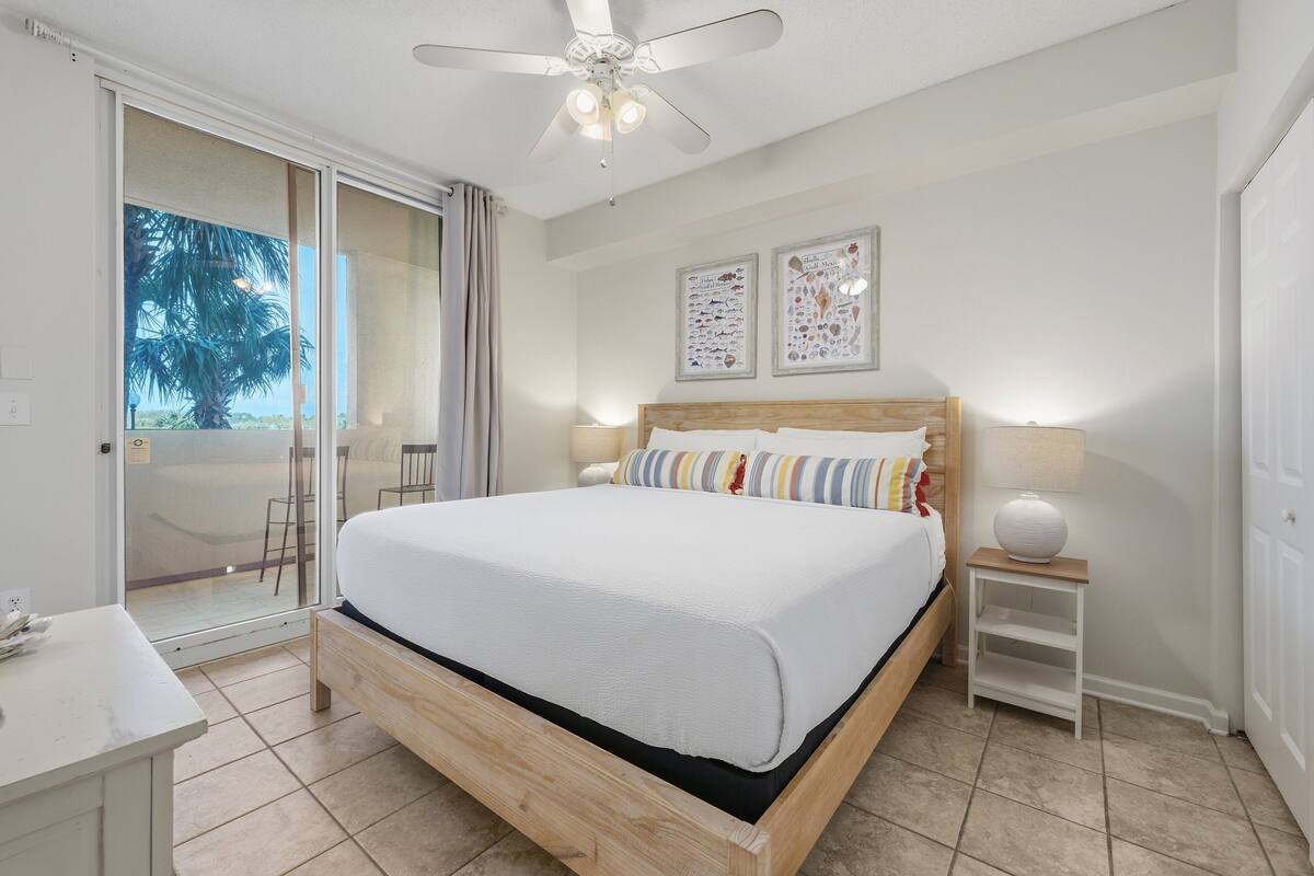 콘도, 침대(여러 개), 파티오, 바다 전망 (The Beach Club B201) | 3 개의 침실, 각각 다른 스타일의 인테리어, 각각 다르게 가구 비치