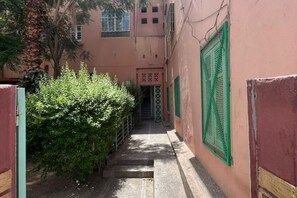 Property grounds - 3 rooms in the heart of Marrakech / 15 min from downtown (Marrakech)