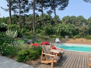 Outdoor pool, a heated pool - Exceptional 7-bedroom villa - Heated pool in the heart of the Biscarrosse golf course (Biscarrosse)