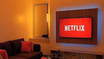 Quarto família, sacada, vista para a cidade | Parte interna