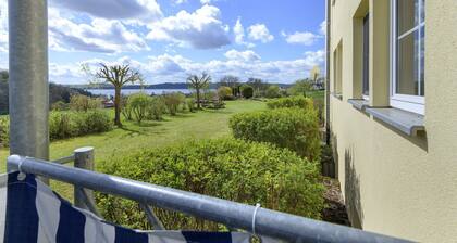 Appartement familial acceptant les chiens, vue sur le lac et balcon couvert