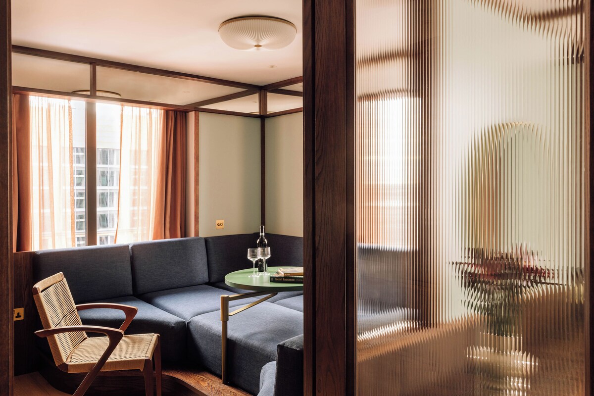 One Bedroom Suite - Panoramic View