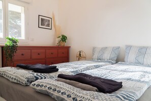 Quarto casal ou duplo conforto, vista para o jardim | Wi-Fi de cortesia