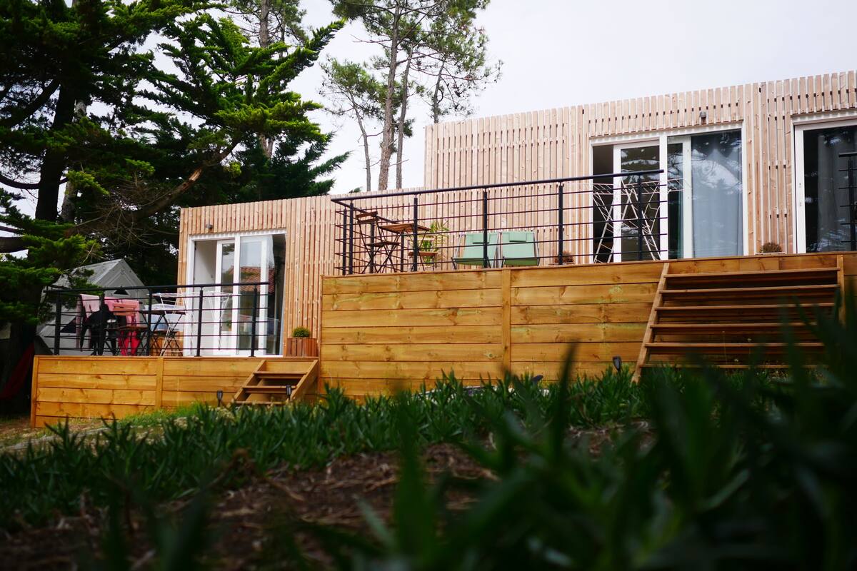 Deluxe fyrbäddsrum - privat badrum - utsikt mot trädgården | Terrass/Patio