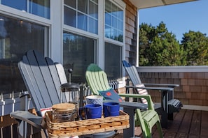 Property grounds - NEW! Ocean View, Hot Tub, Game Room, Fire Pit (Woods) (Ocean Park)