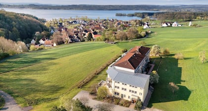 Pet-Friendly Family Apartment with Lake View and Balcony