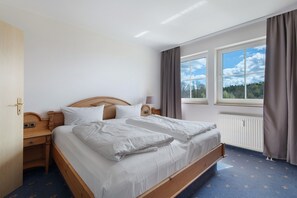 2 Schlafzimmer, Bügeleisen/Bügelbrett, WLAN, Bettwäsche