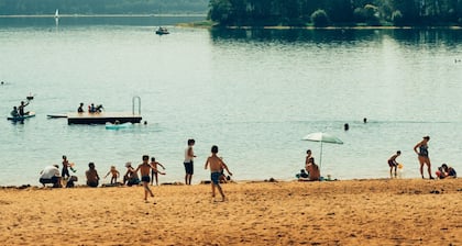 Pet-Friendly Family Apartment with Lake View and Balcony