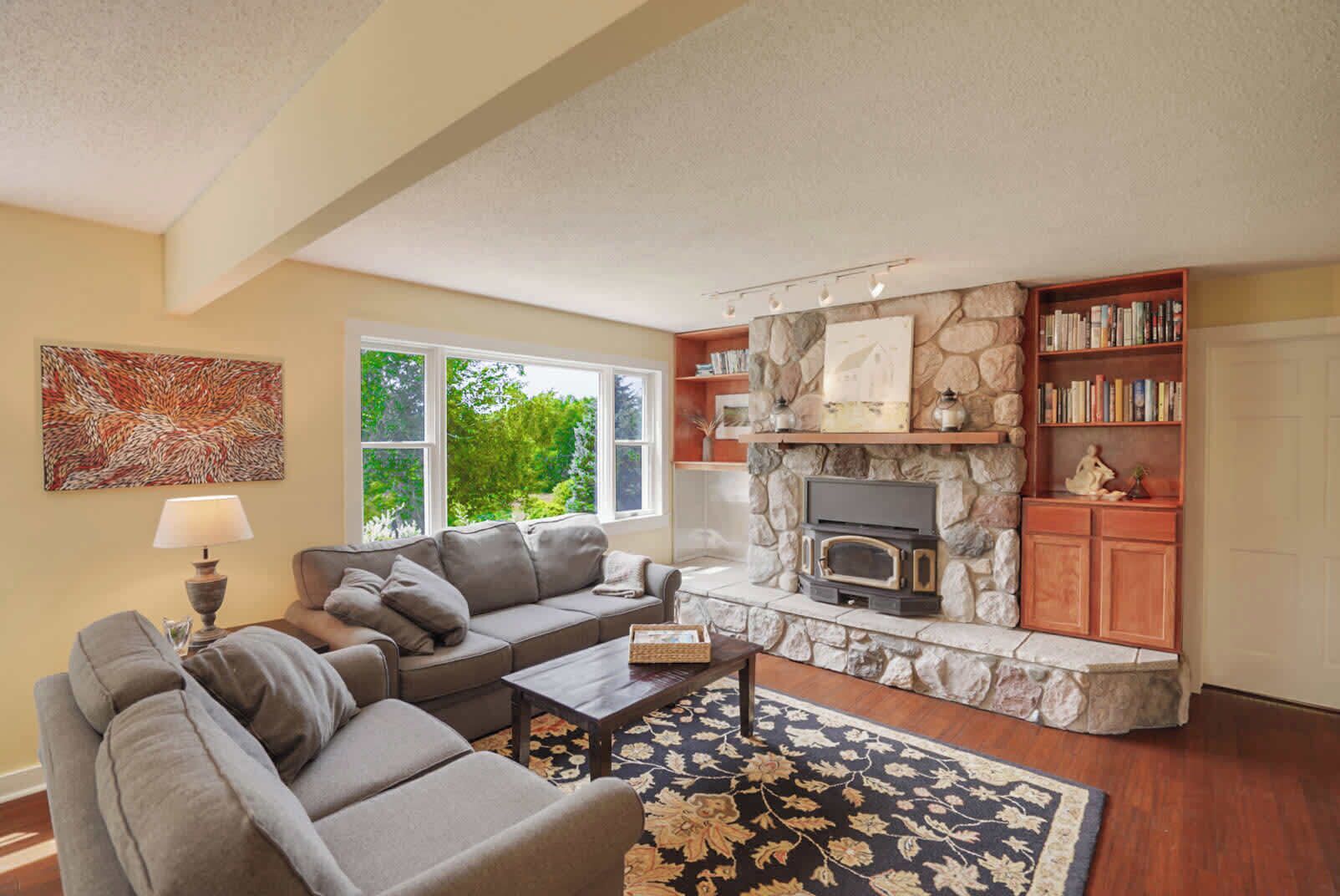 Télévision, baby-foot, espaces bureaux