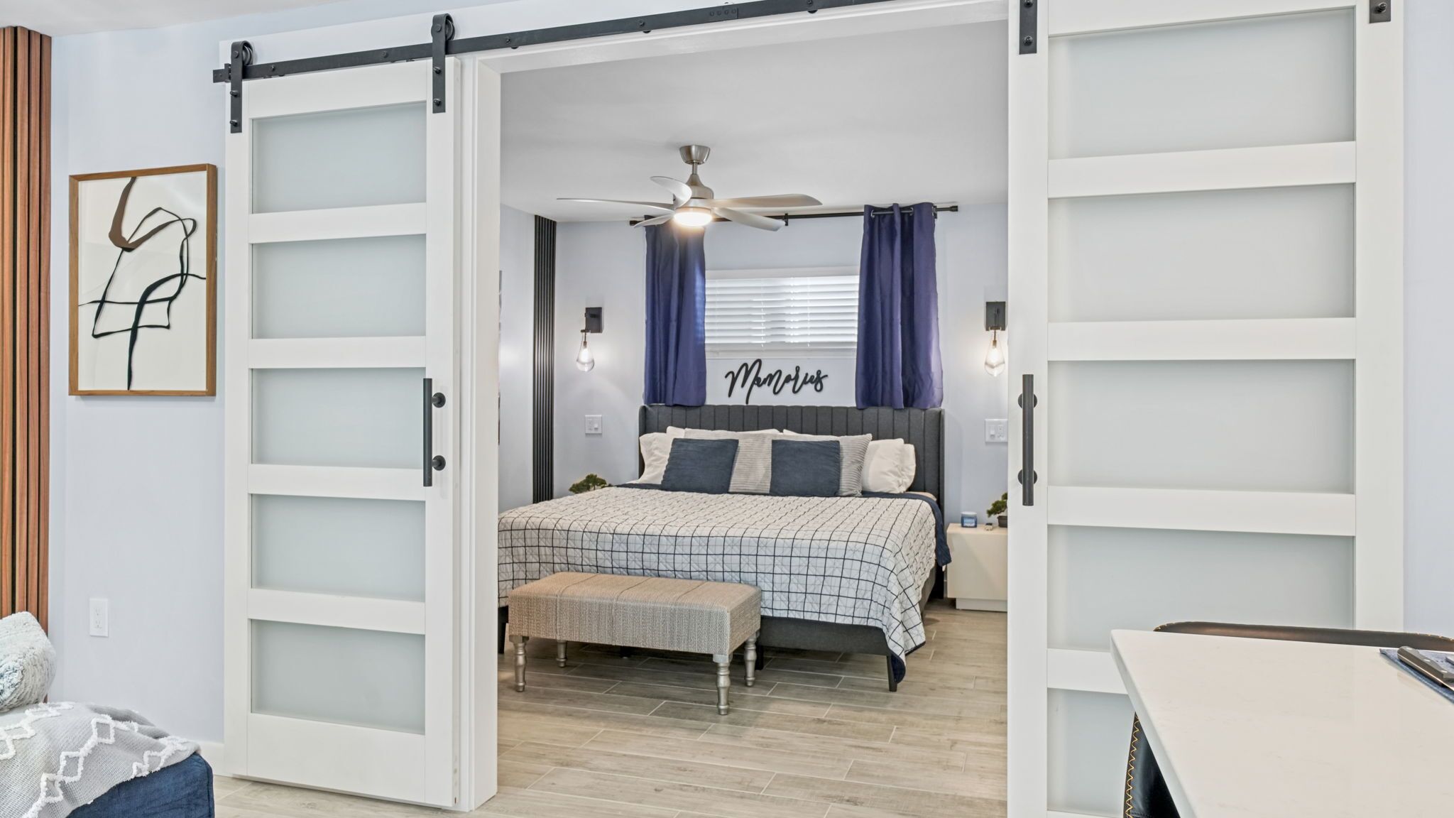 1 slaapkamer, een strijkplank/strijkijzer, gratis wifi, beddengoed