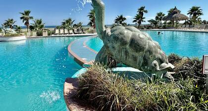 Luxury Bayfront Retreat at Caribe Resort