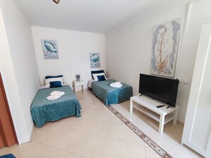 Wi-fi (inkludert) og sengetøy