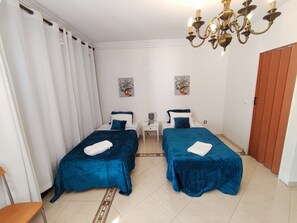 1 bedroom, free WiFi, bed sheets