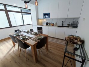 Dining - Guest House Alojamento Santa Catarina Suite 2 - Your refuge in the heart of Alenquer (Carregado)