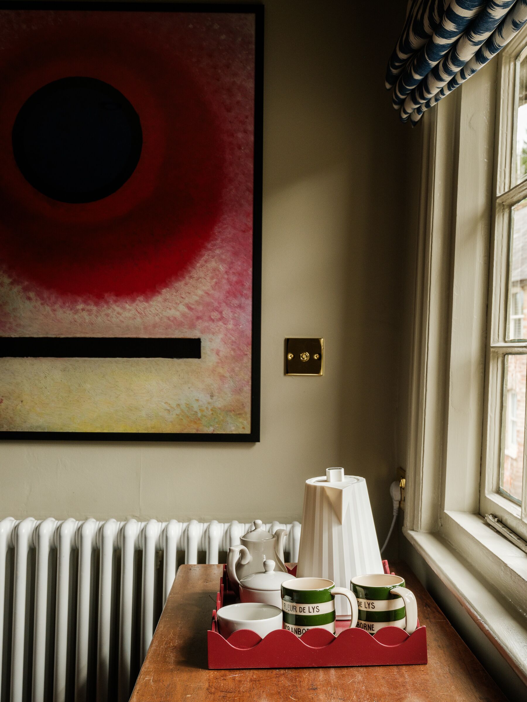 Tabla de planchar con plancha y wifi gratis 