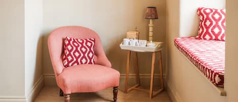 Bügeleisen/Bügelbrett, kostenloses WLAN