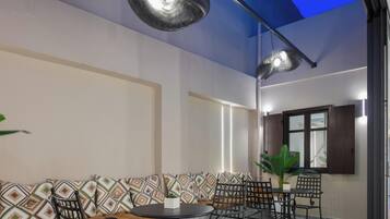 Suite, City View | Dining