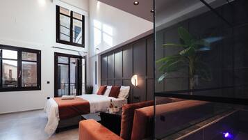 Suite, City View | Interior