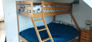 2 bedrooms, iron/ironing board, bed sheets - Seasonal rental Gulf of Morbihan entrance (Saint-Armel)