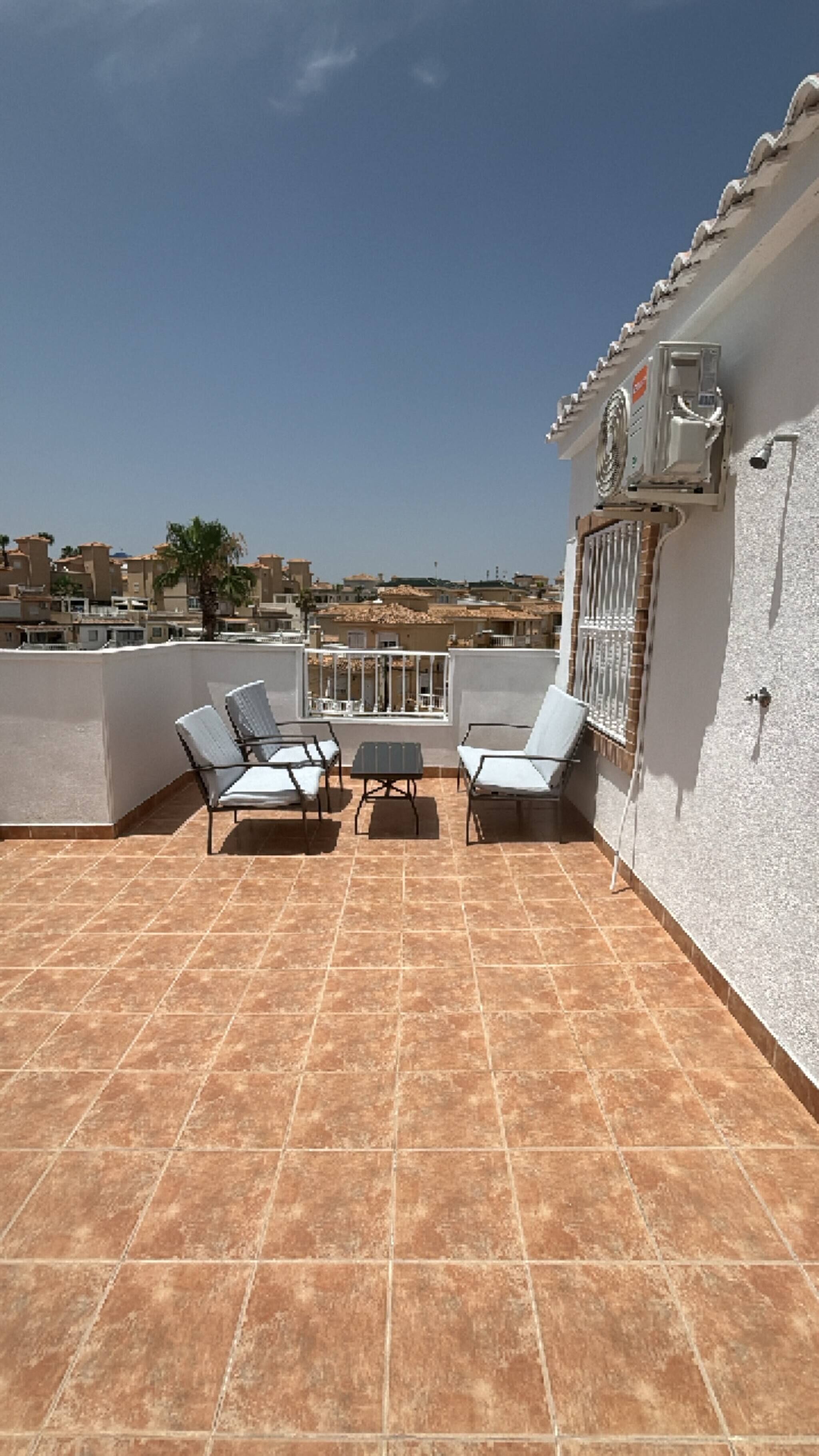 House, 3 Bedrooms, Smoking, Private Pool | Balkoni