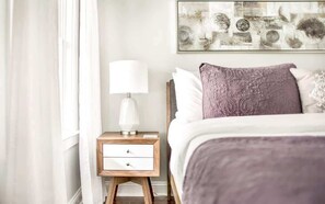 Iron/ironing board, travel cot, WiFi, bed sheets - Modern Garden Level Apartment in Historic District (Savannah)