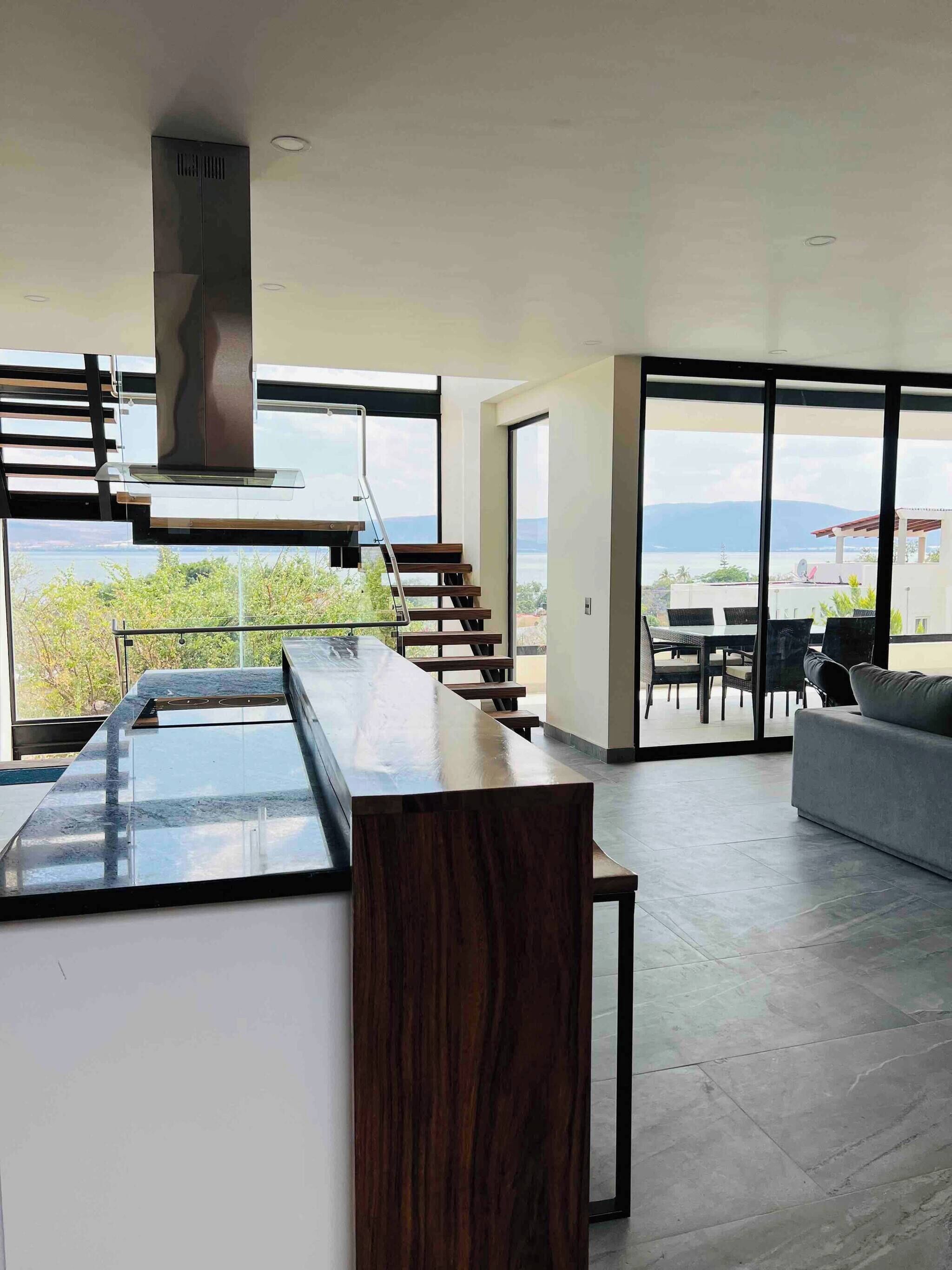 Casa, 4 habitaciones, alberca privada, vista al lago | Interior