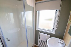 Bathroom - MP416 Parkdean Resorts Camber Sands (Camber)