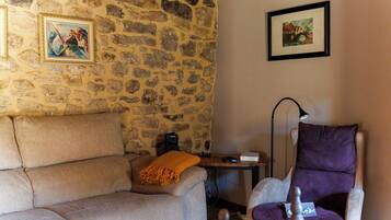 House, Balcony, Mountain View | Living area