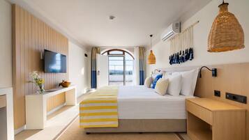 Deluxe Double or Twin Room, Terrace, Beachfront