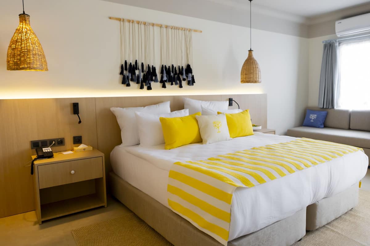 Ropa de cama de alta calidad y minibar