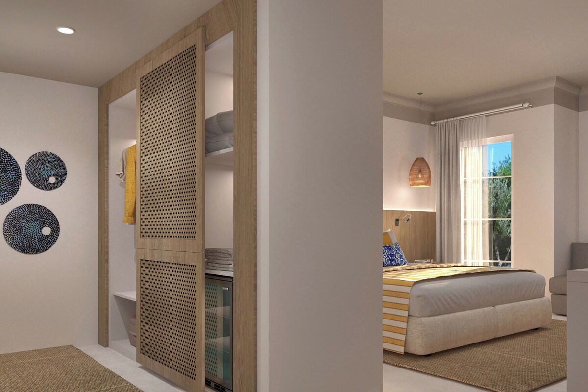 Standard Room | Premium bedding, minibar, laptop workspace, WiFi (free)