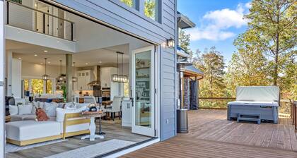 Luxury Chalet 4BR/5BA, movie rm, game rm, hot tub, amazing views in Murphy