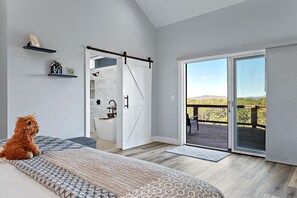 4 camere, ferro/asse da stiro, Wi-Fi gratuito, lenzuola